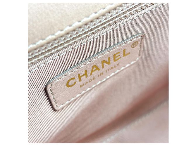 Chanel Label Click Flap Quilted Calfskin Small Marrone - vista 6