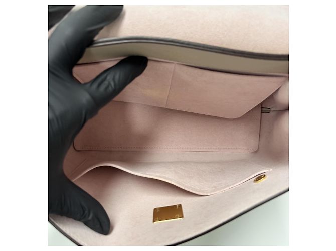 Louis Vuitton Lockme Ever Leather MM Beige - vue 5