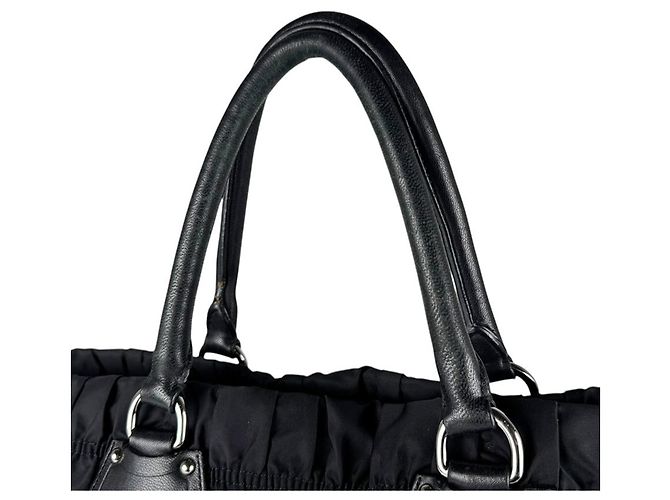 Borsa a mano Prada nera in nylon e pelle Nero - vista 10