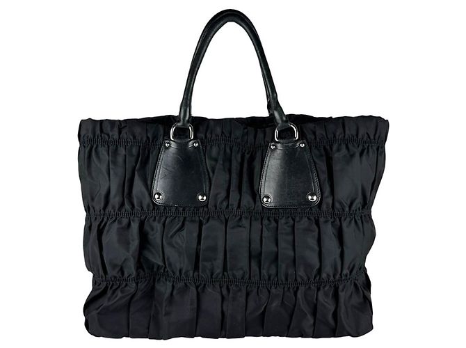 Borsa a mano Prada nera in nylon e pelle Nero - vista 3