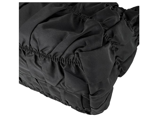 Borsa a mano Prada nera in nylon e pelle Nero - vista 8