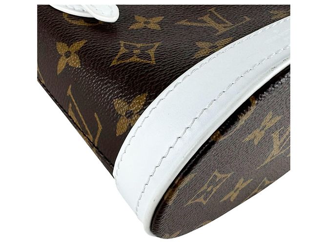 Louis Vuitton Monogram Nano Bucket Schultertasche Braun Weiß Monogramm - Ansicht 9