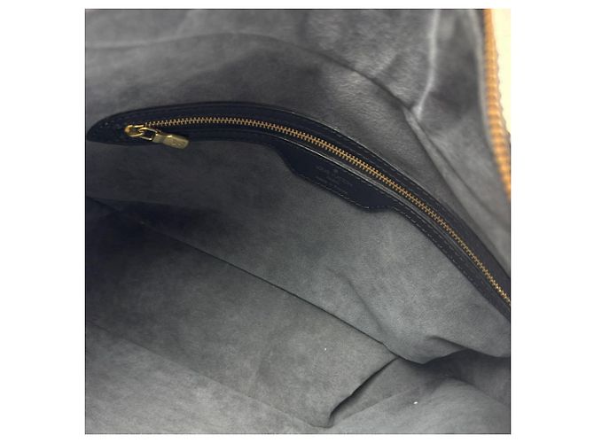 Louis Vuitton Schultertasche aus Epi-Leder Schwarz - Ansicht 5