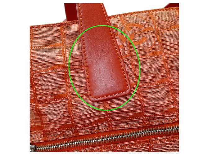 Chanel Tote Bag aus rotem Nylon - Ansicht 14