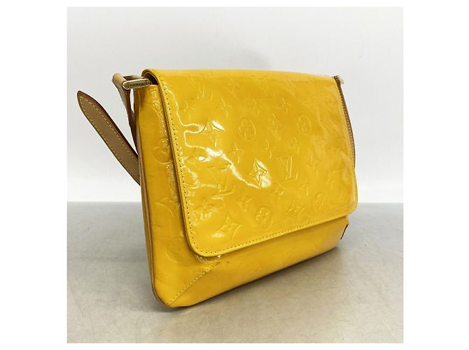 Borsa a tracolla Louis Vuitton Vernis Thompson Street Giallo - vista 2