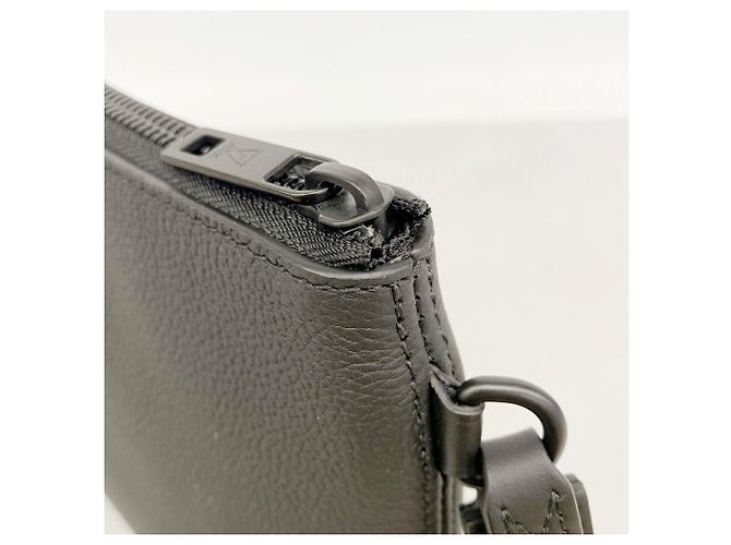 Borsa a Pochette Louis Vuitton Aerogram Nero - vista 11