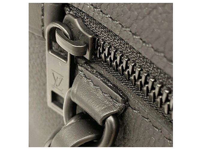 Borsa a Pochette Louis Vuitton Aerogram Nero - vista 6