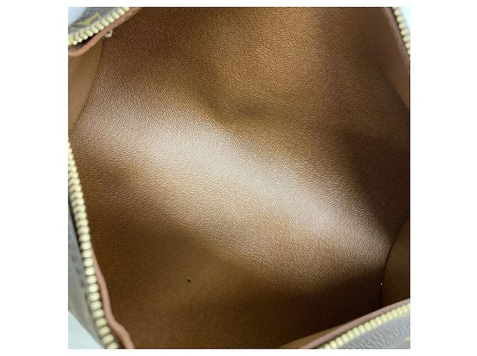 Bolso Louis Vuitton Monogram Papillon 26 Castaño - vista 4