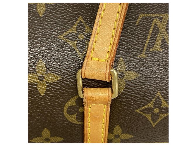 Bolso Louis Vuitton Monogram Papillon 26 Castaño - vista 9