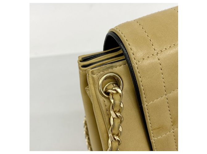 Chanel Schultertasche aus braunem Lammleder - Ansicht 6