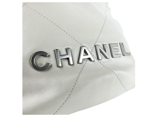Borsa a tracolla Chanel in pelle avorio Crudo - vista 11
