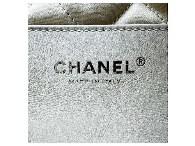 Borsa a tracolla Chanel in pelle avorio Crudo - vista 13