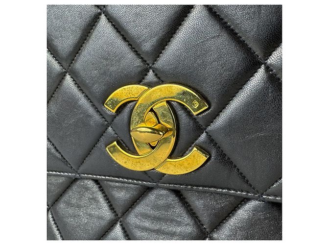 Borsa a tracolla Chanel in pelle d'agnello Nero - vista 11