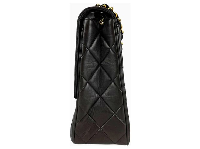 Borsa a tracolla Chanel in pelle d'agnello Nero - vista 2