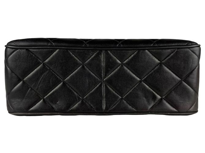 Borsa a tracolla Chanel in pelle d'agnello Nero - vista 4