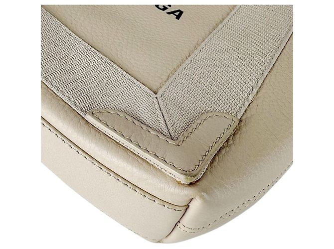 Borsa a mano Balenciaga in pelle beige - vista 9