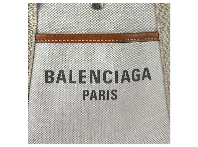 Everyday Borsa Balenciaga Biarritz Small Tote Marrone Crudo - vista 13