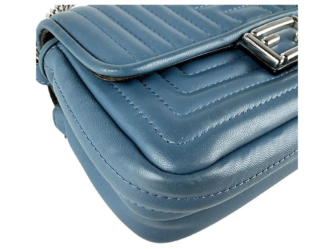 Fendi Schultertasche aus blauem Leder - Ansicht 9