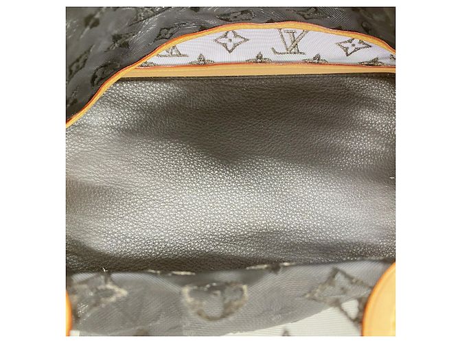 Bolsa Louis Vuitton Monogram Translance Lockit Preto - vista 4