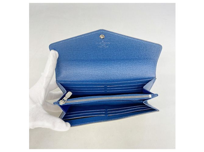 Louis Vuitton Epi Bicolor Portefeuille Sarah Long Wallet Blu - vista 3