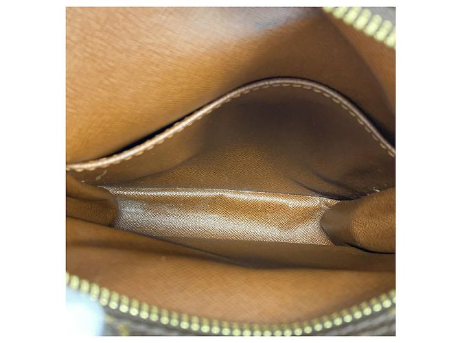 Bolso de hombro Louis Vuitton Monogram Amazon Castaño - vista 4