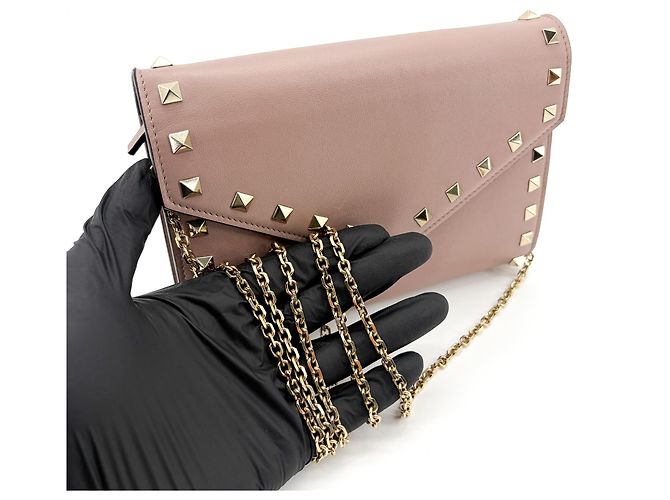 Valentino Garavani Rockstud Envelope Chain Leather Beige - vista 7
