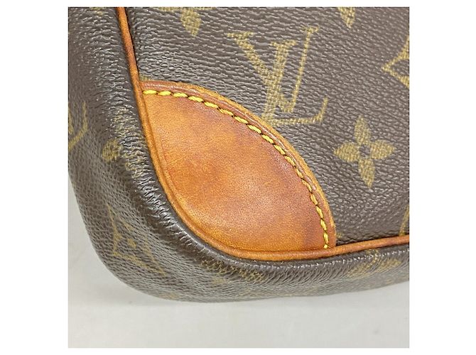 Bolso de hombro Louis Vuitton Monogram Danube Castaño - vista 12