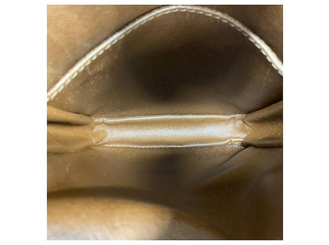 Bolso de hombro Louis Vuitton Monogram Danube Castaño - vista 4