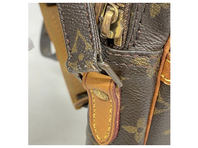 Bolso de hombro Louis Vuitton Monogram Danube Castaño - vista 7