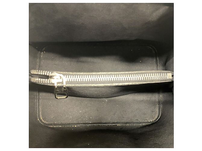 Néonoé Bolso Louis Vuitton Epi NeoNoe Negro - vista 4
