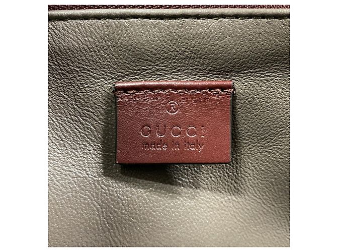 Bolsa Gucci Zumi em Bordeaux - vista 5