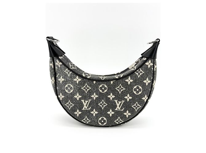 Louis Vuitton Loop Monogram Denim Negro - vista 2