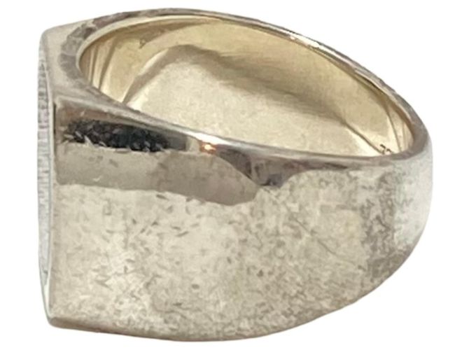 Louis Vuitton Bague Fleur Monogram Ring - view 5