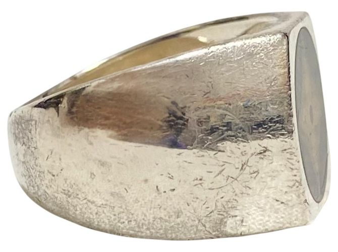 Louis Vuitton Bague Fleur Monogram Ring - view 7