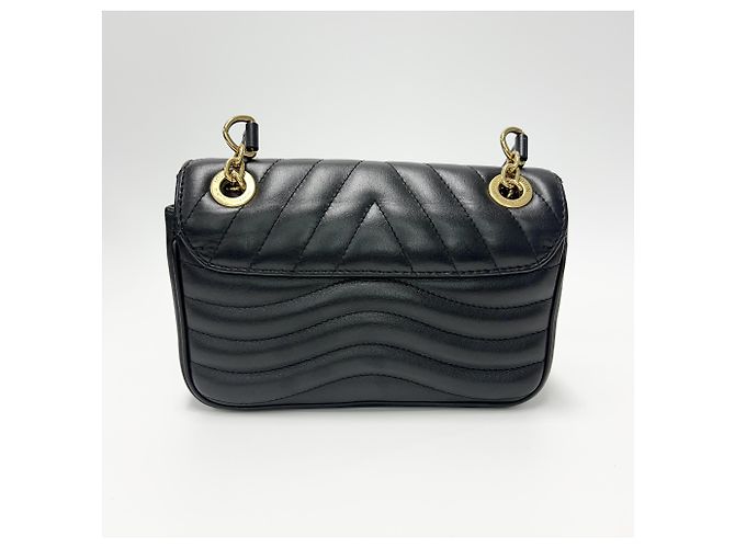 Bolsa Louis Vuitton New Wave Chain Bag NM em couro acolchoado PM Preto - vista 2