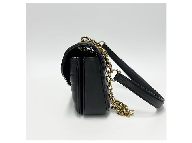 Bolsa Louis Vuitton New Wave Chain Bag NM em couro acolchoado PM Preto - vista 3