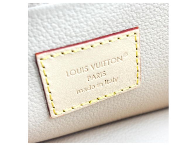 Louis Vuitton Nice Vanity Case Monogram Canvas Nano Castaño - vista 6