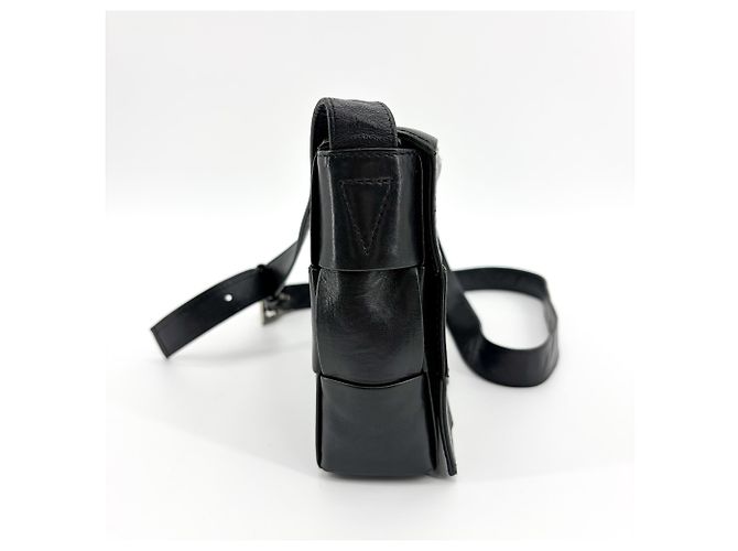 Bottega Veneta Cassette Maxi Intrecciato Leather Mini Nero - vista 4