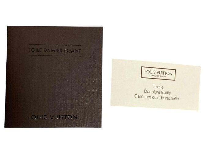 Pasta Louis Vuitton Damier Geant Associé PM Preto - vista 15