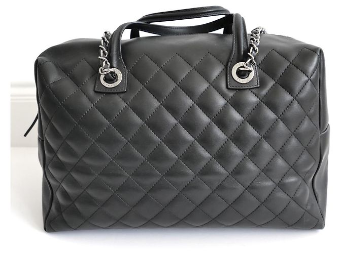 Chanel Borsa Bowling Feather Weight in Pelle Trapuntata Nero - vista 5