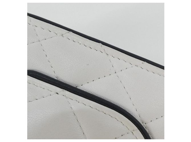 Portafoglio a spalla con catena in pelle bianca Chanel Bianco - vista 6