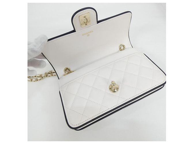 Portafoglio a spalla con catena in pelle bianca Chanel Bianco - vista 8