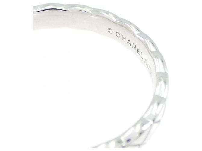 Anel Chanel Coco Crush Mini em Ouro Branco Dourado - vista 3