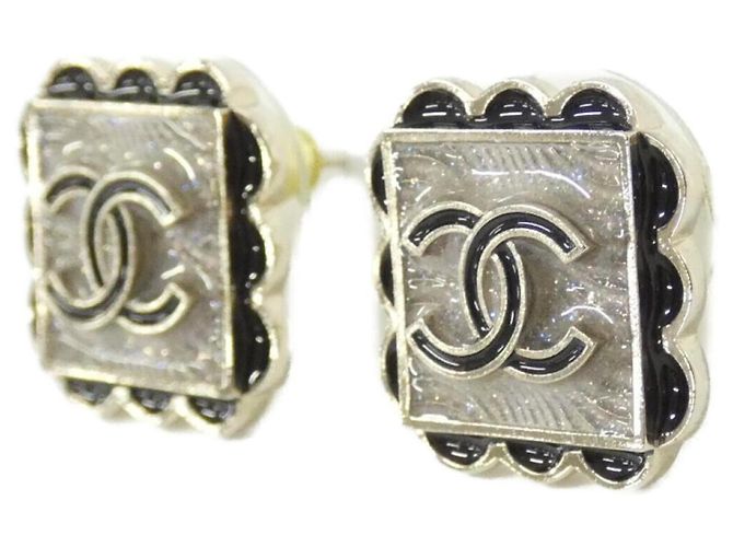 Pendientes de botón Chanel ABE182 Negro Blanco Dorado - vista 2