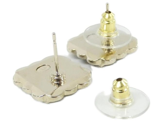 Pendientes de botón Chanel ABE182 Negro Blanco Dorado - vista 3