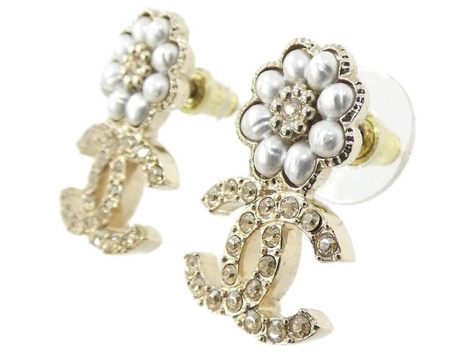 Orecchini a lobo Chanel AB9608 Oro e Bianco D'oro - vista 2