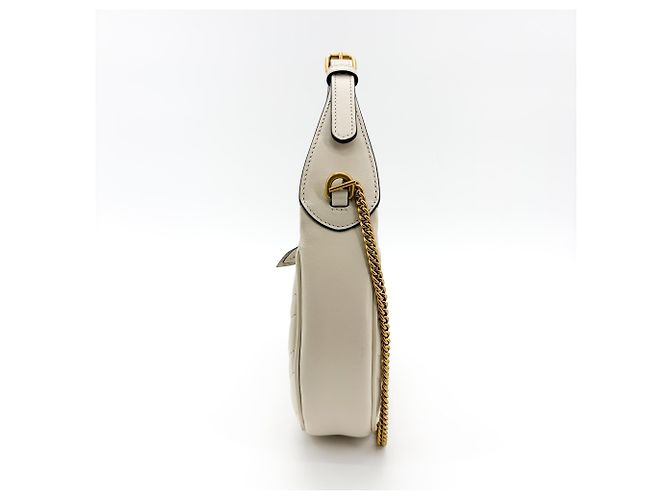 Gucci GG Marmont Half Moon Hobo Matelasse Leather Mini Bianco - vista 4