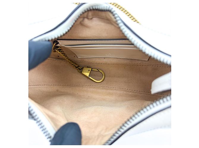 Gucci GG Marmont Half Moon Hobo Matelasse Leather Mini Bianco - vista 5