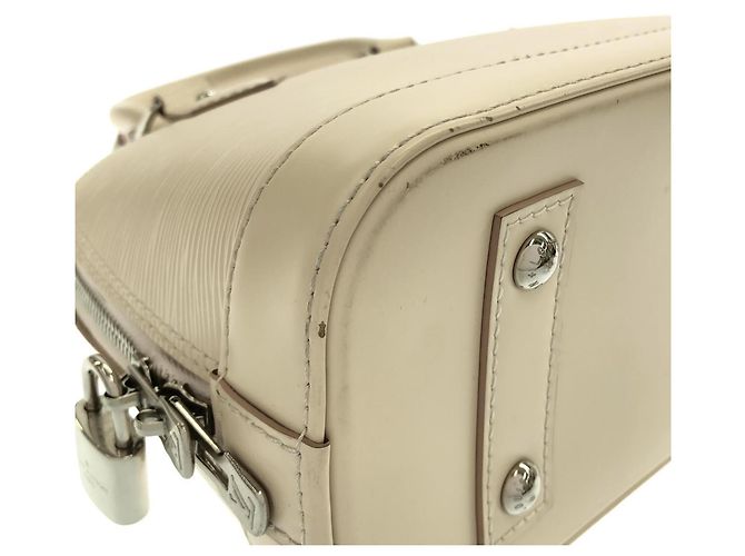 Bolsa Louis Vuitton Epi Alma BB Bege - vista 3