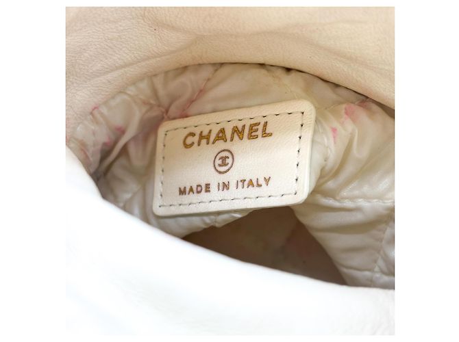 Borsa a secchiello Chanel con coulisse e catena in pelle d'agnello matelassé Mini D'oro - vista 6